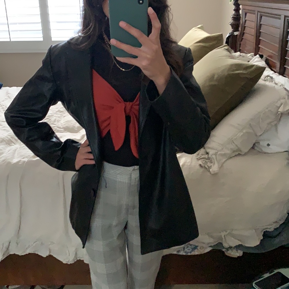Leather jacket! - Picture 3 of 5